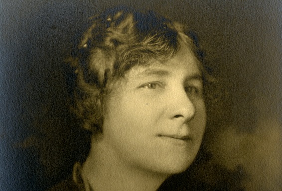 Dr. Elizabeth Morrissy photo portrait