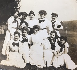 Photo of College of Notre Dame of Maryland Freshman Class, 1911